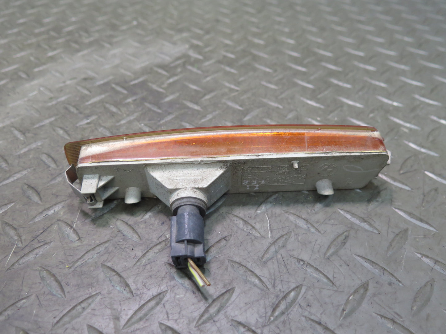 96-02 BMW E36/7 Z3 Front Bumper Left & Right Side Marker Light Lamp OEM