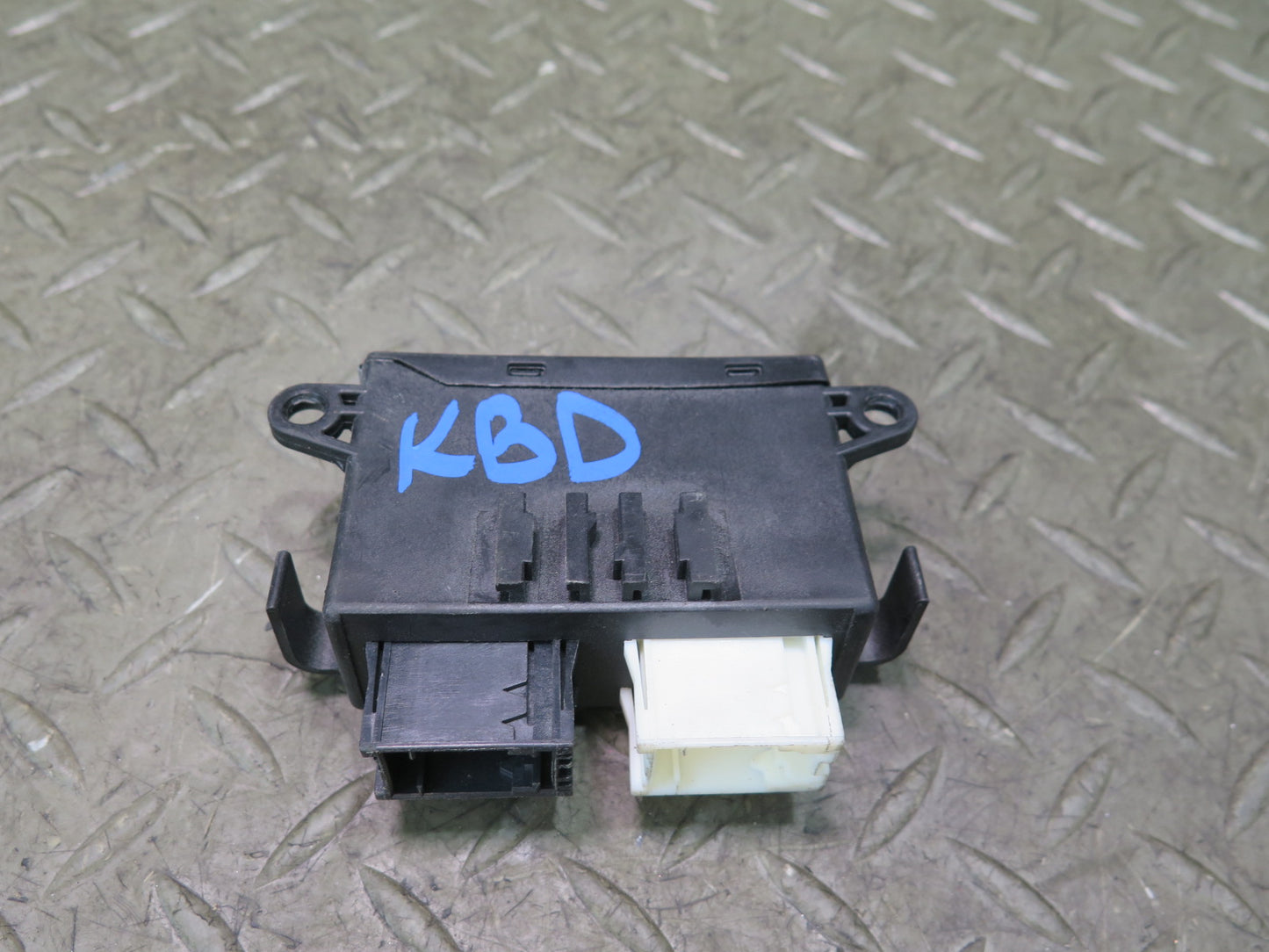 2001-2006 BMW E46 M3 Front Left or Right Seat Memory Control Module 6913364