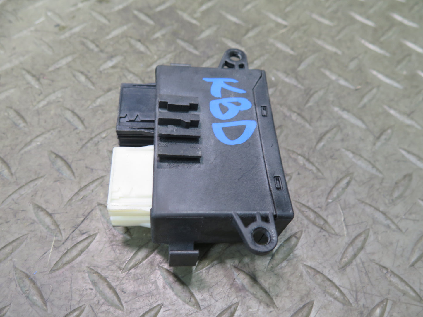 2001-2006 BMW E46 M3 Front Left or Right Seat Memory Control Module 6913364