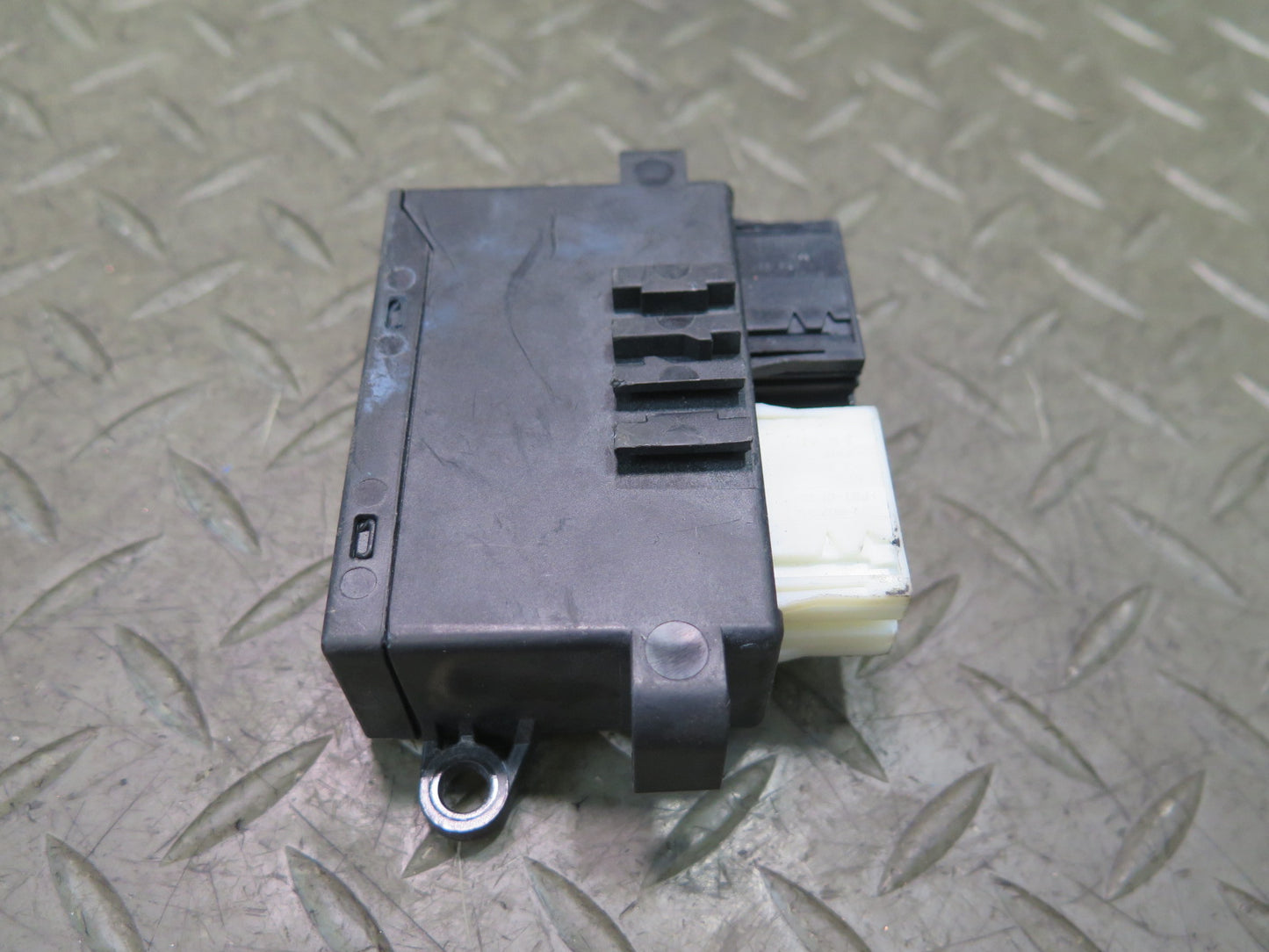 2001-2006 BMW E46 M3 Front Left or Right Seat Memory Control Module 6913364