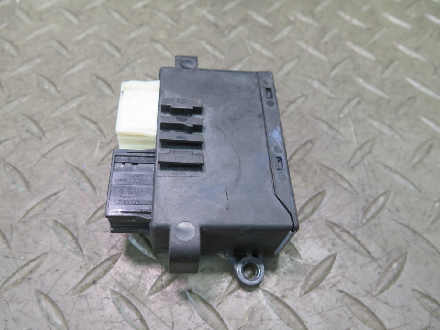 2001-2006 BMW E46 M3 Front Left or Right Seat Memory Control Module 6913364