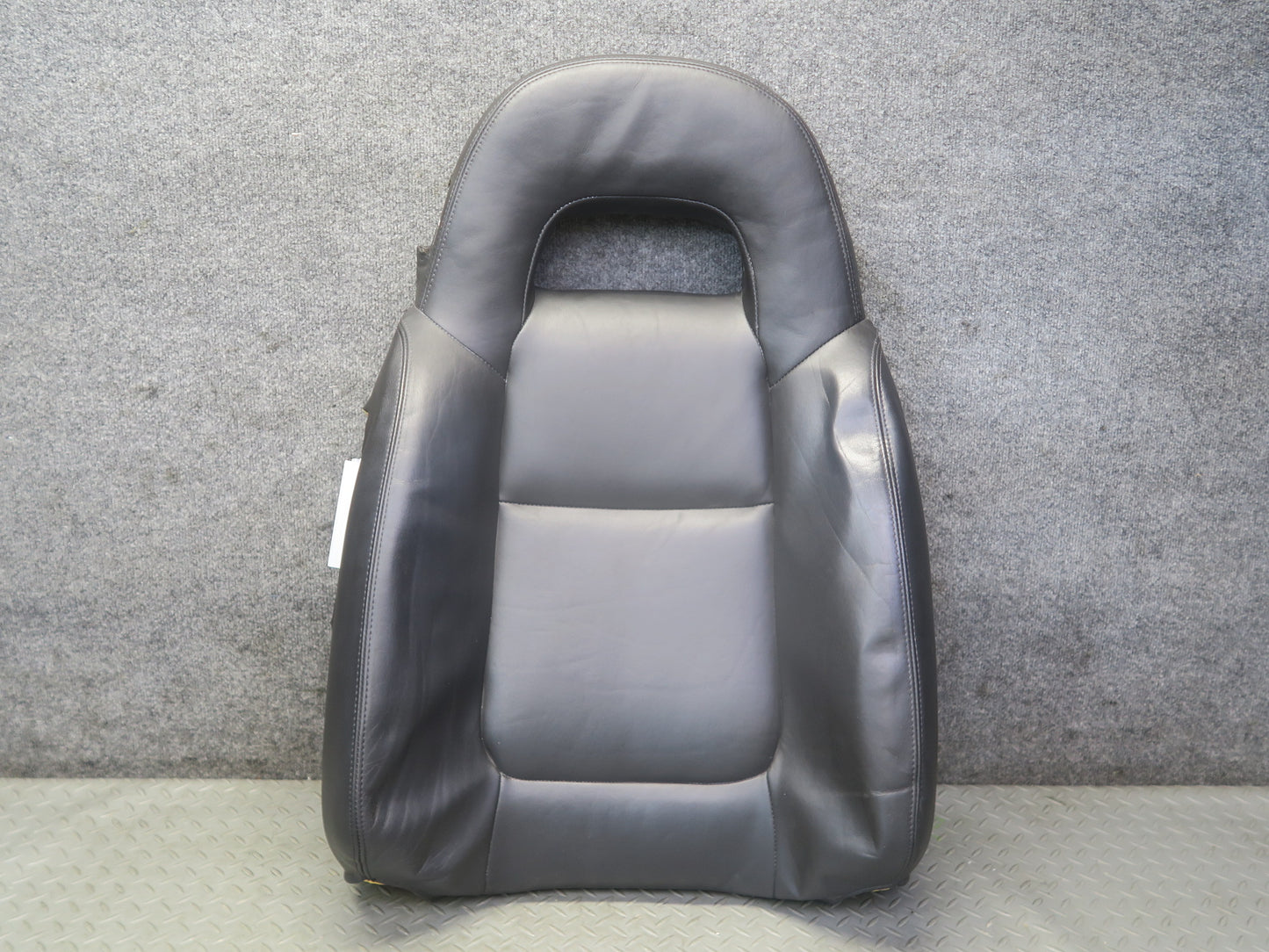 03-06 Chevrolet SSR Front Right Seat Upper Leather Cushion Black 51K Miles OEM