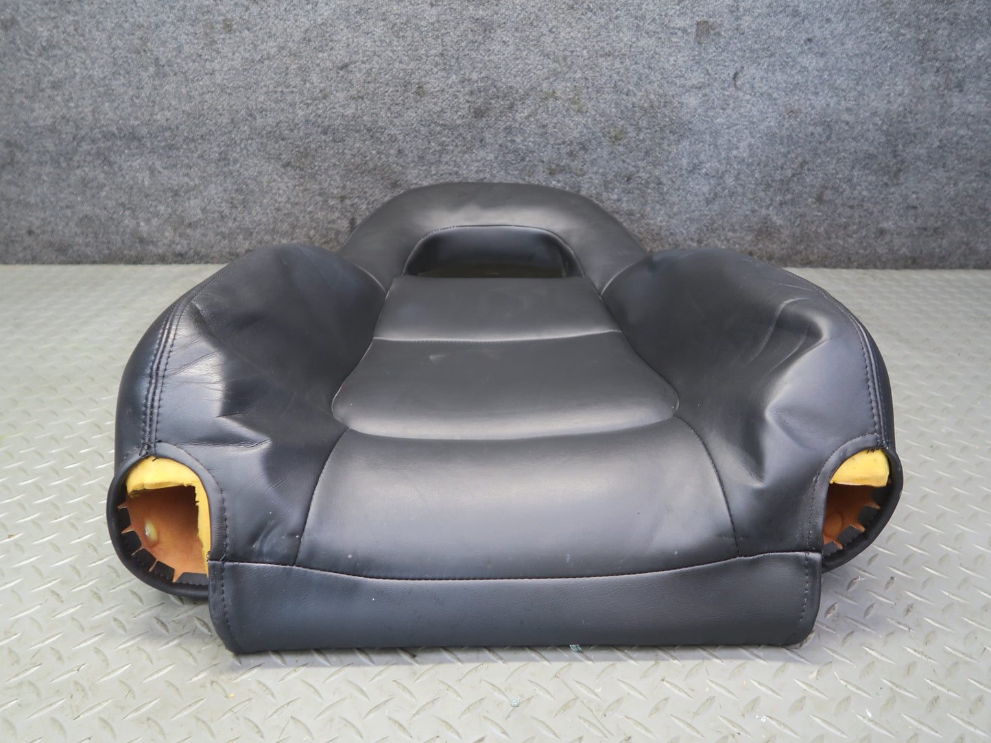 03-06 Chevrolet SSR Front Right Seat Upper Leather Cushion Black 51K Miles OEM