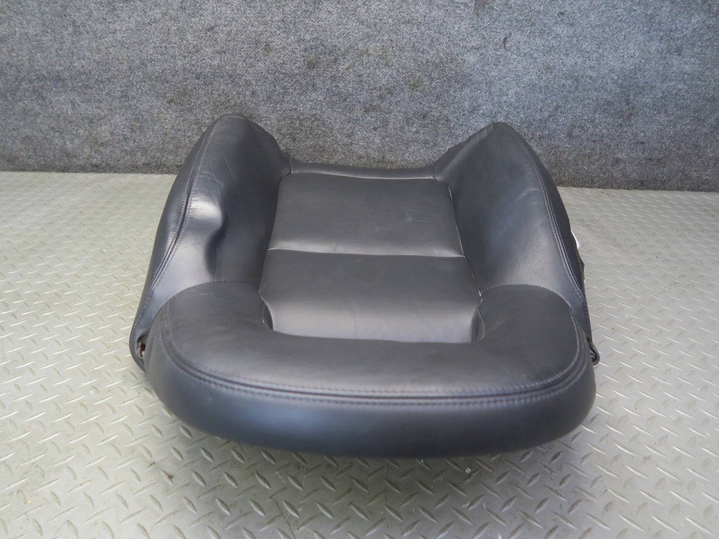 03-06 Chevrolet SSR Front Right Seat Upper Leather Cushion Black 51K Miles OEM