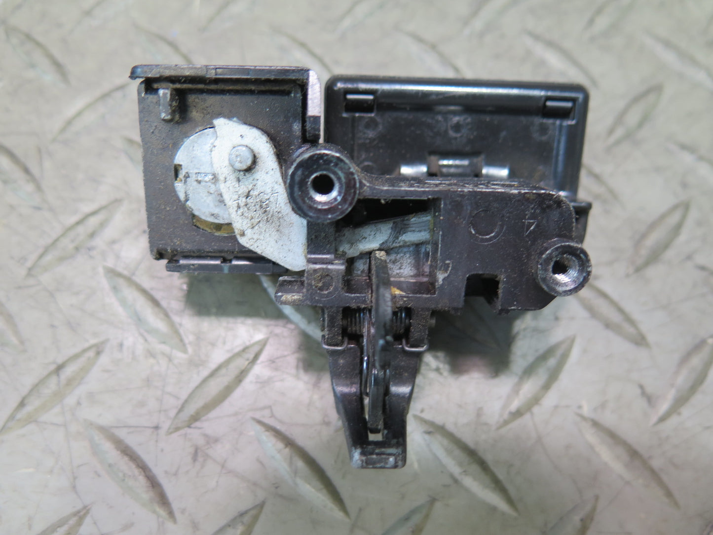 2000 Toyota MR2 Spyder ZZW30L M/T ECU ECM Ignition Glove Door Lock KEY Set OEM
