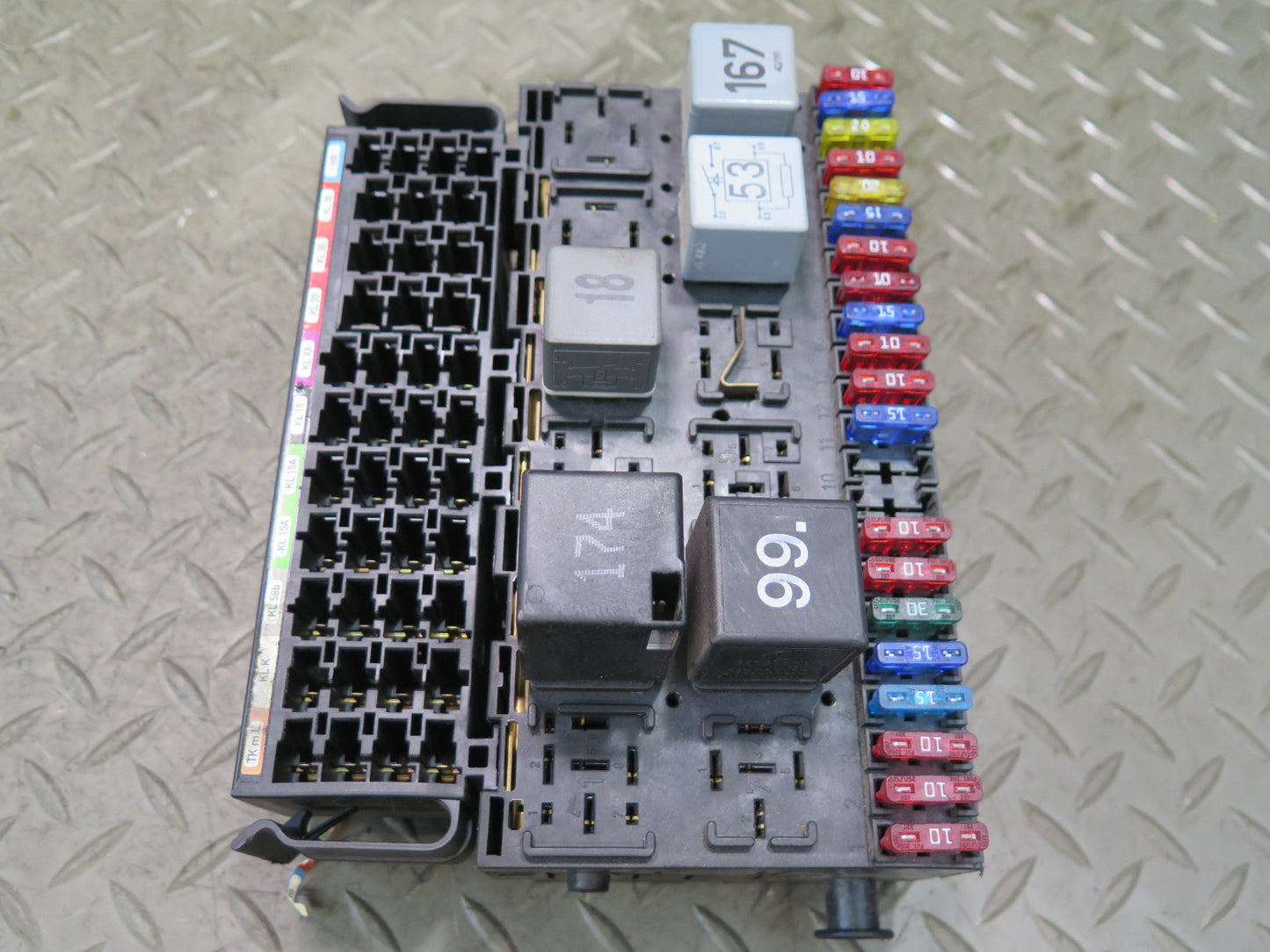 99-03 VW Eurovan T4 Power Distribution Fuse Relay Box Module OEM