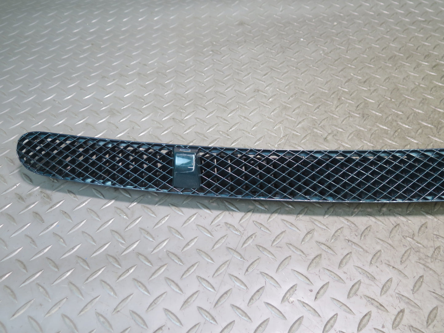 99-03 VW Eurovan T4 Front Windshield Vent Cowl Grille w Washer Nozzle Jets OEM