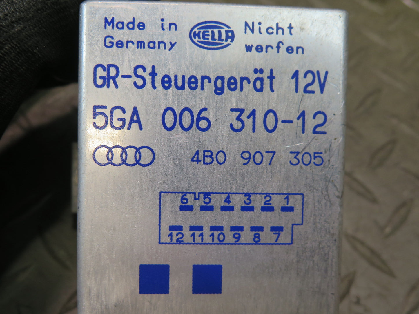 1999 Volkswagen VW Eurovan T4 Cruise Control Module Unit 4B0907305 OEM