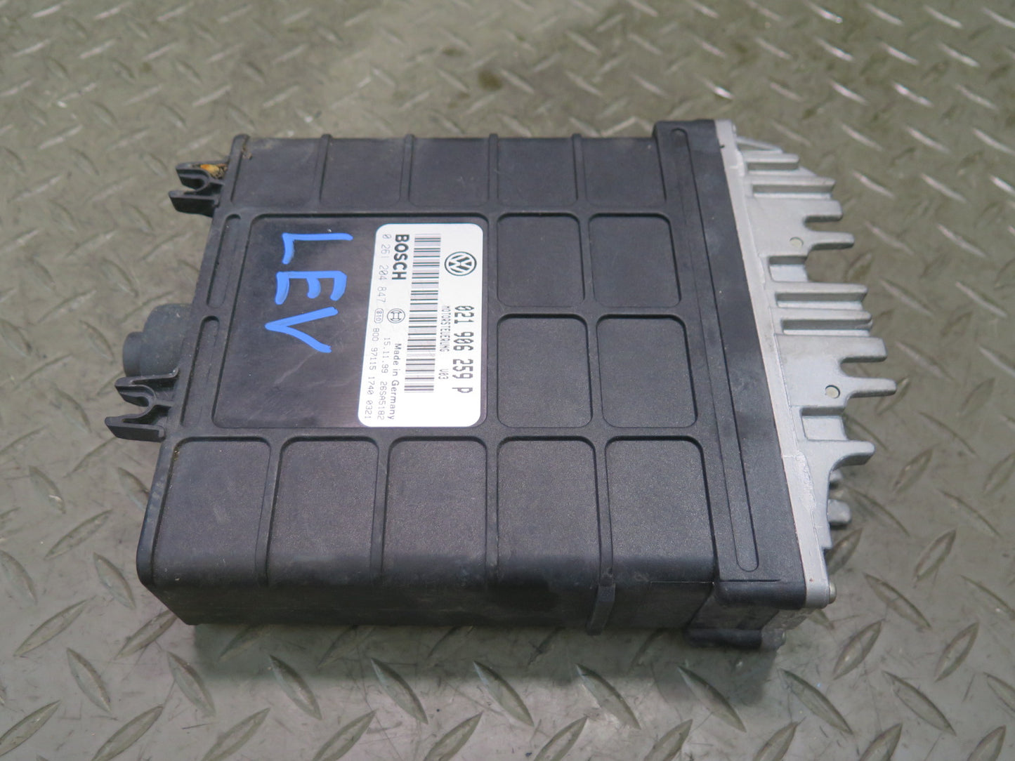 99-01 VW Eurovan T4 2.8L AES ECU Engine Control Module Unit 021906259P OEM