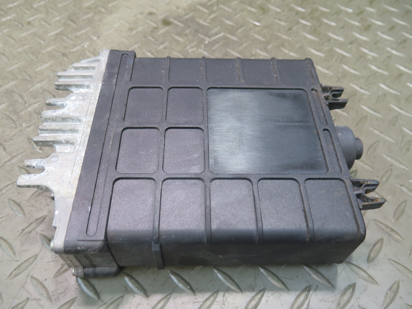 99-01 VW Eurovan T4 2.8L AES ECU Engine Control Module Unit 021906259P OEM