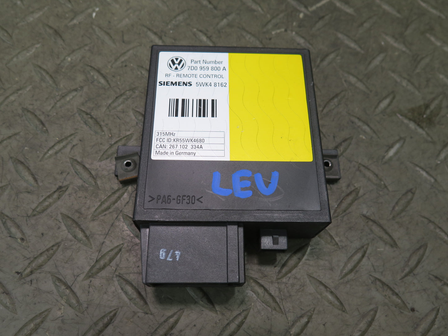 99-03 VW Eurovan T4 Keyless Entry Control  Module 7D0959800A OEM
