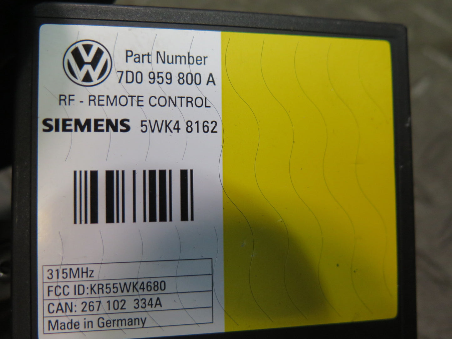 99-03 VW Eurovan T4 Keyless Entry Control  Module 7D0959800A OEM