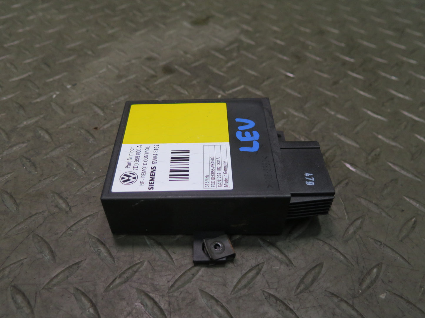 99-03 VW Eurovan T4 Keyless Entry Control  Module 7D0959800A OEM