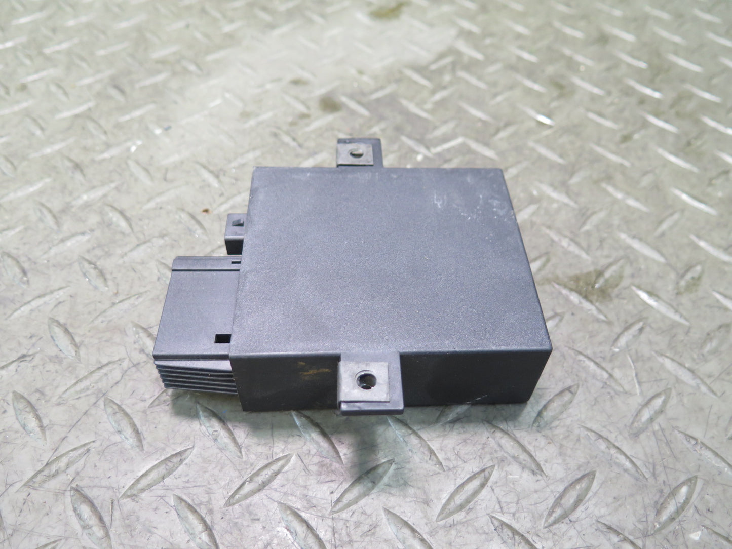 99-03 VW Eurovan T4 Keyless Entry Control  Module 7D0959800A OEM