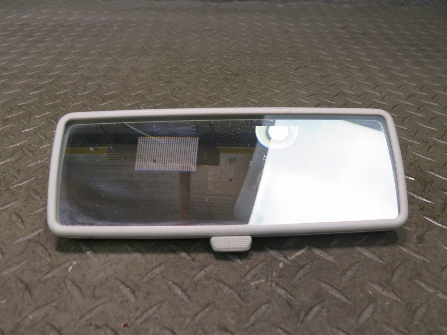 99-03 Volkswagen VW Eurovan T4 Manual Dimming Interior Rear View Mirror OEM