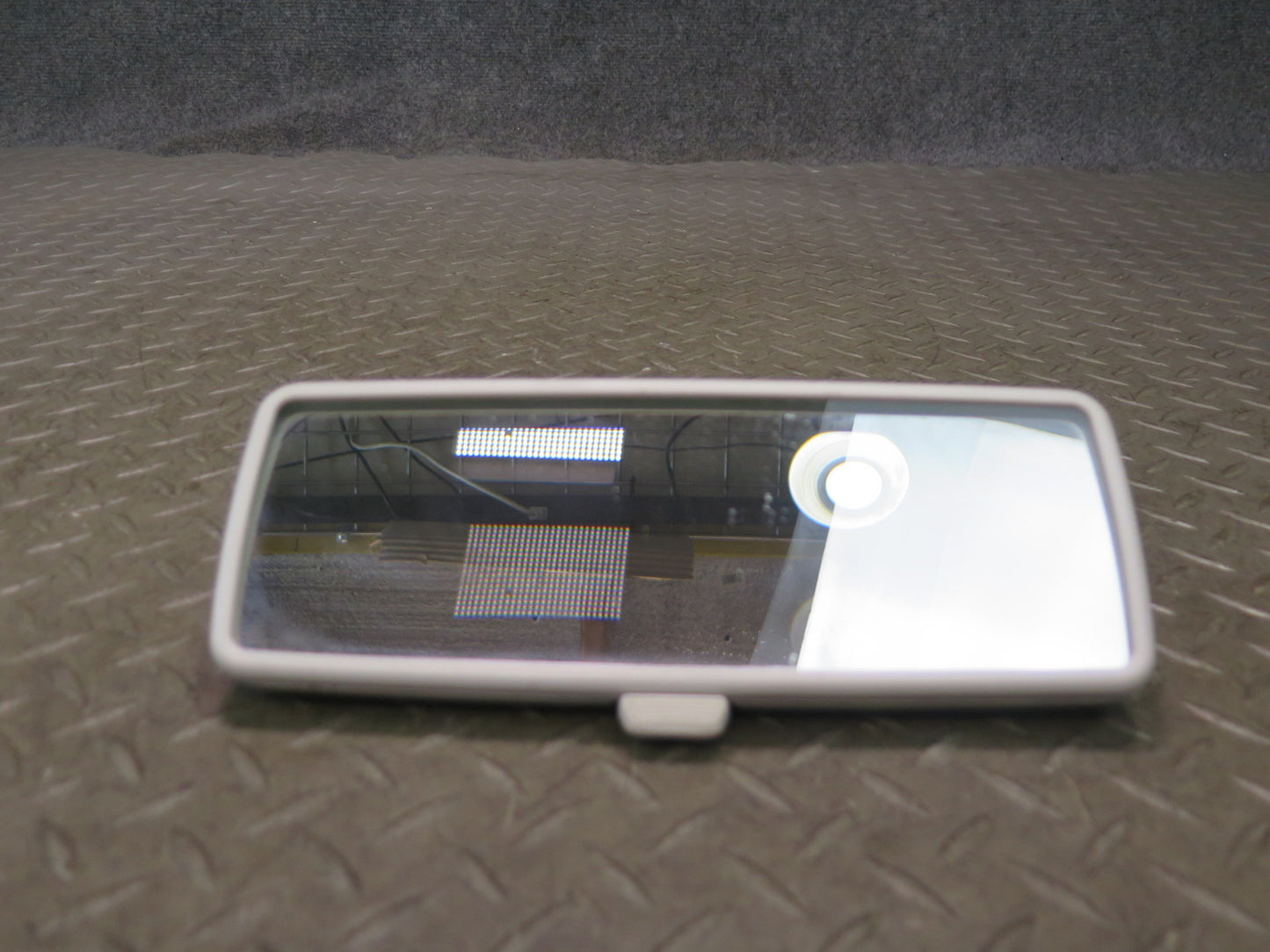 99-03 Volkswagen VW Eurovan T4 Manual Dimming Interior Rear View Mirror OEM