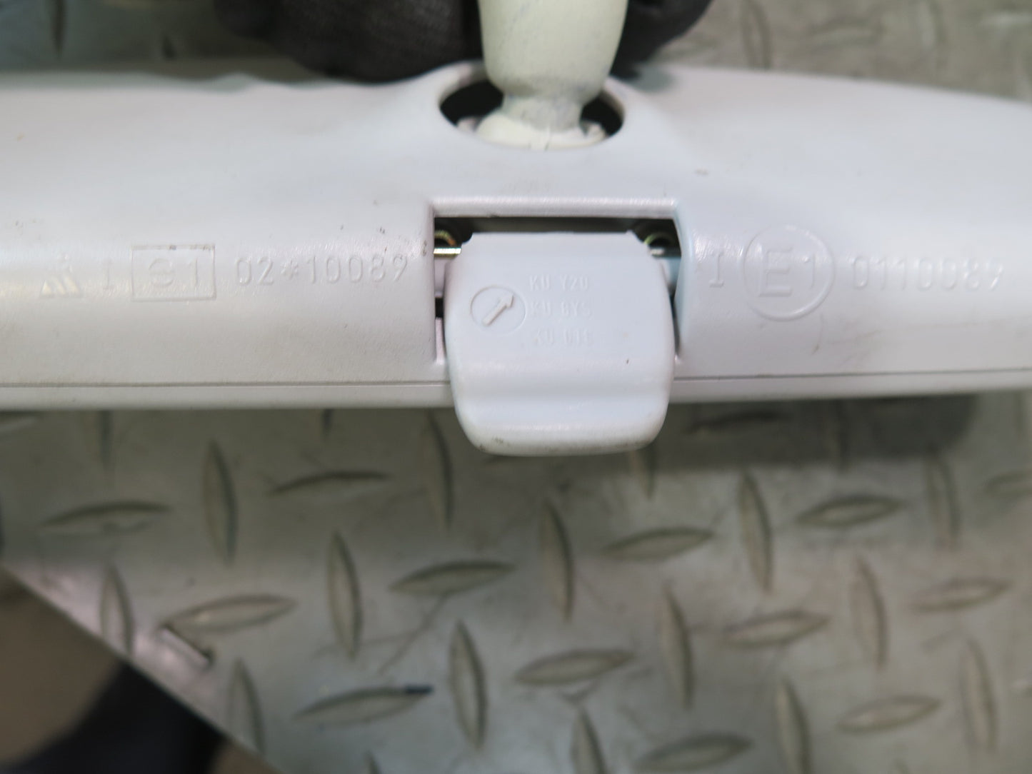 99-03 Volkswagen VW Eurovan T4 Manual Dimming Interior Rear View Mirror OEM