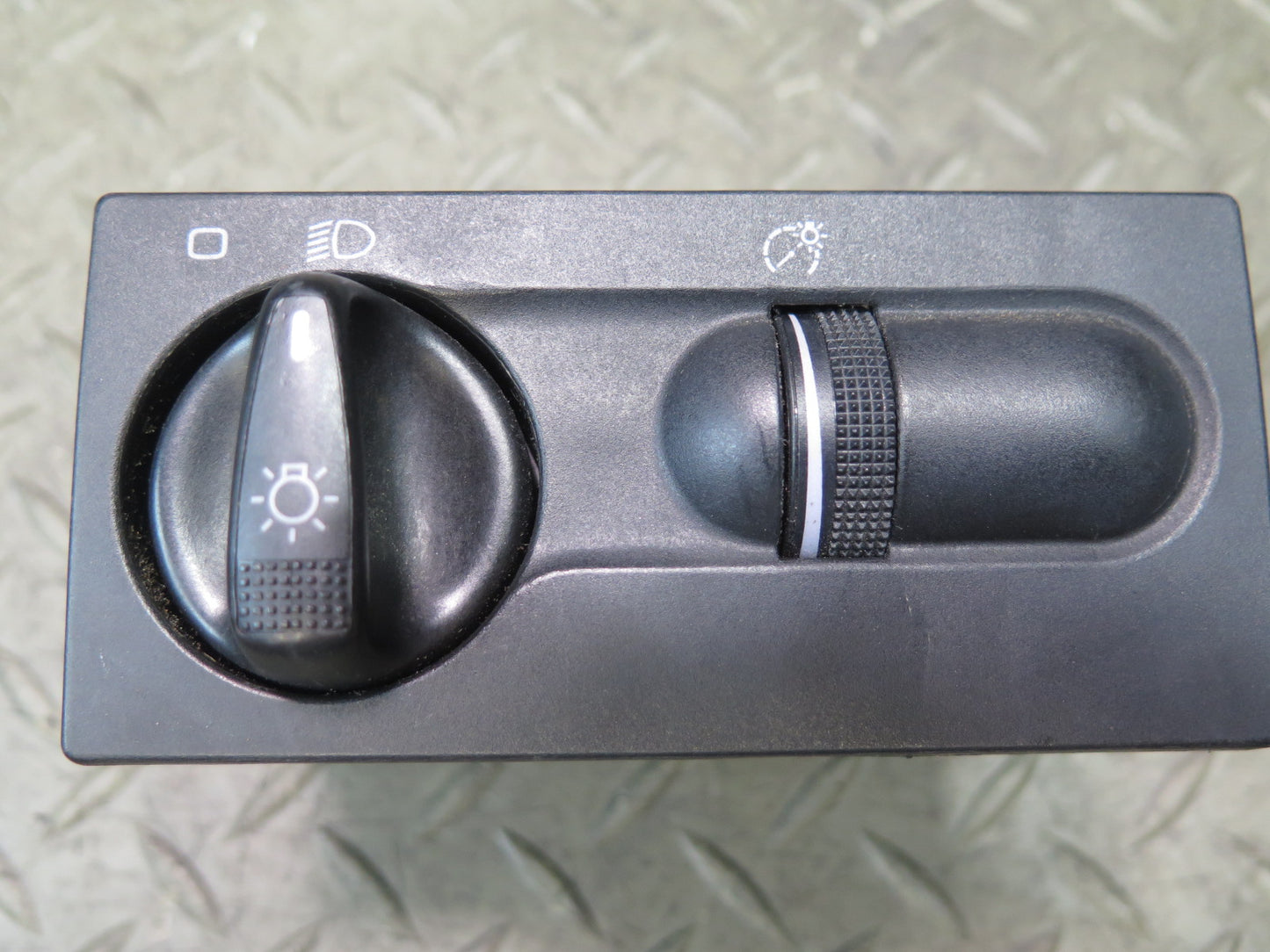 99-03 VW Eurovan T4 Headlight Fog Light Dimmer Switch 7D0941531K OEM