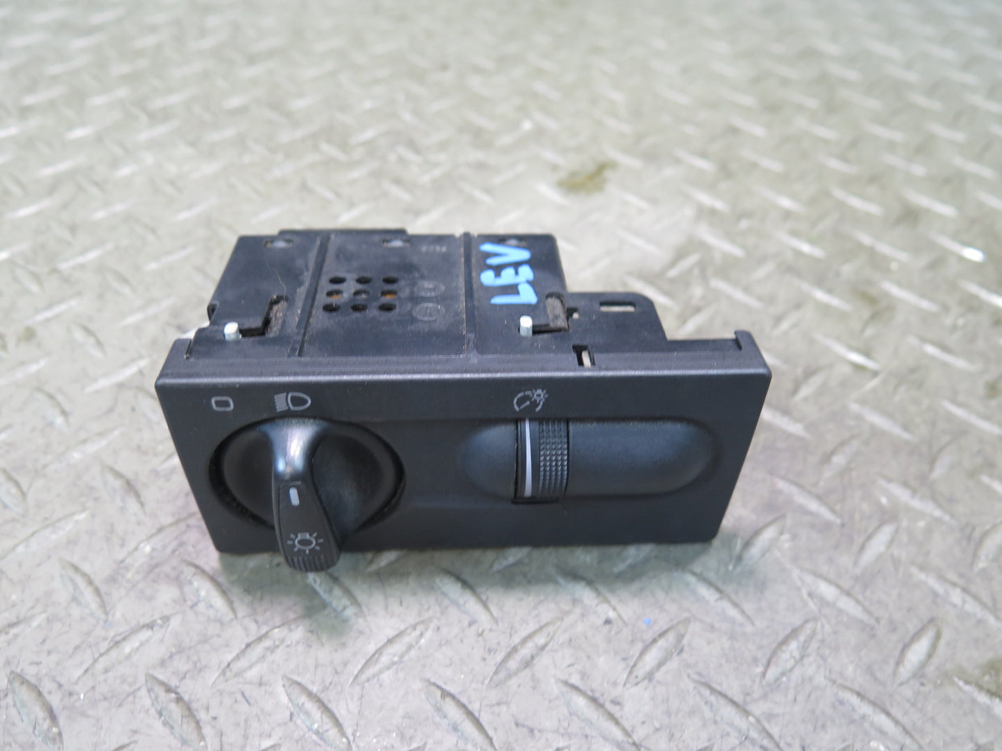 99-03 VW Eurovan T4 Headlight Fog Light Dimmer Switch 7D0941531K OEM