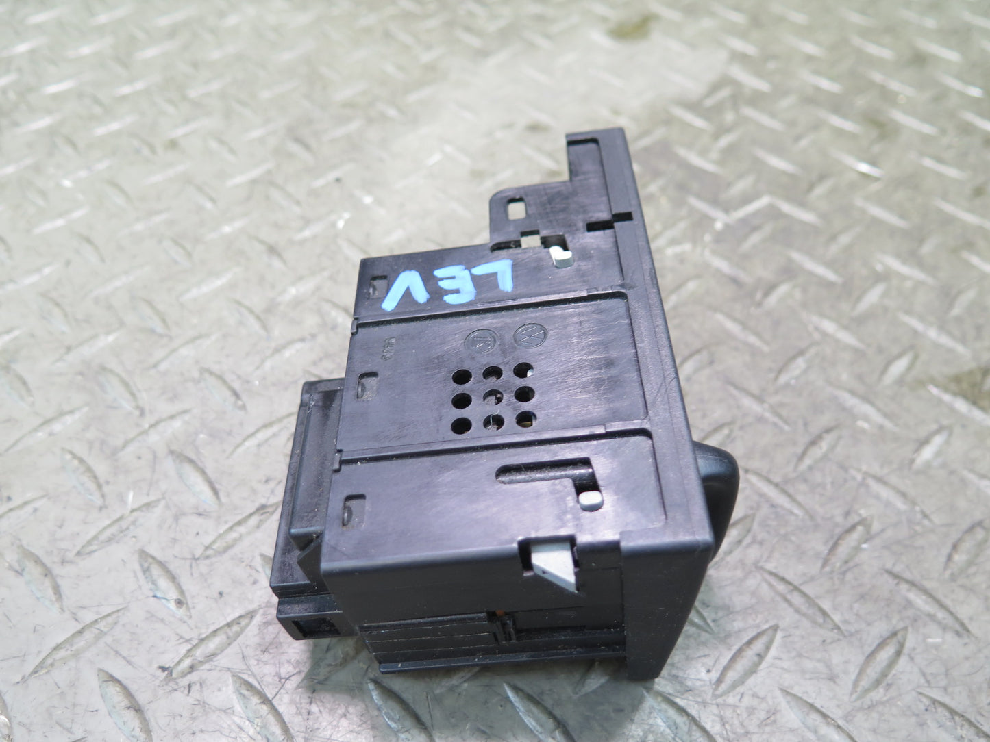99-03 VW Eurovan T4 Headlight Fog Light Dimmer Switch 7D0941531K OEM