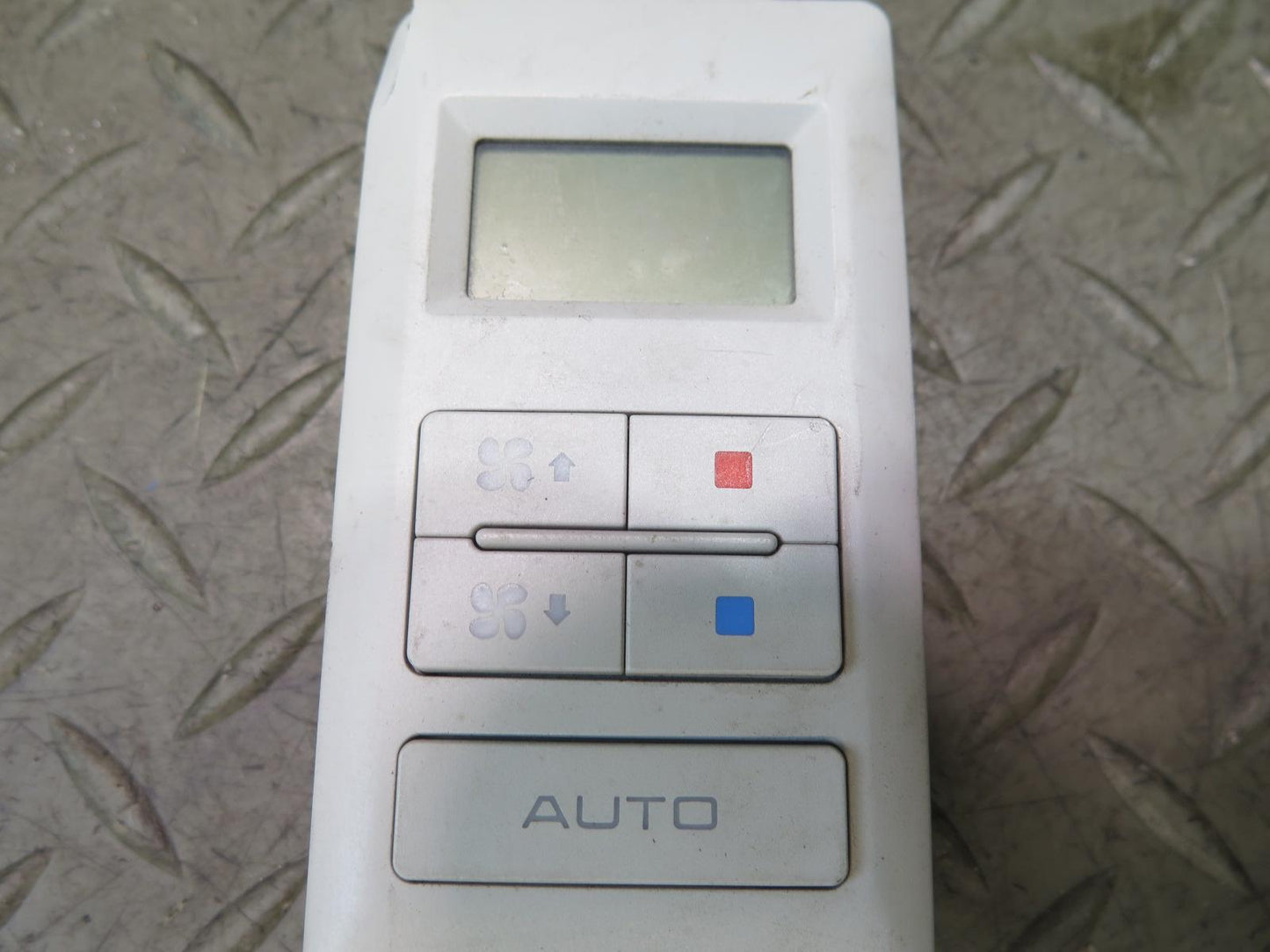 99-03 VW Eurovan MV T4 Rear A/C Heater Climate Control Switch 7D0907049Y20 OEM