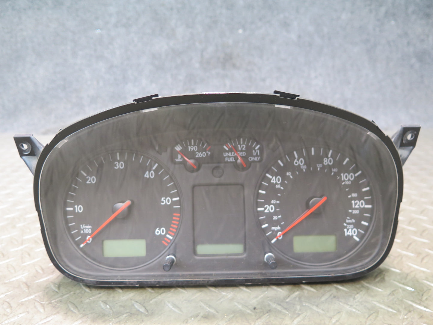 2000 VW Eurovan T4 2.8L A/T Instrument Cluster Gauge Speedometer 7D0920901E OEM