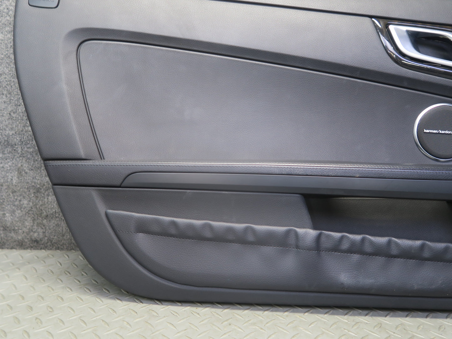 12-16 Mercedes R172 SLK Front Left & Right Side Interior Door Panel Cover Set