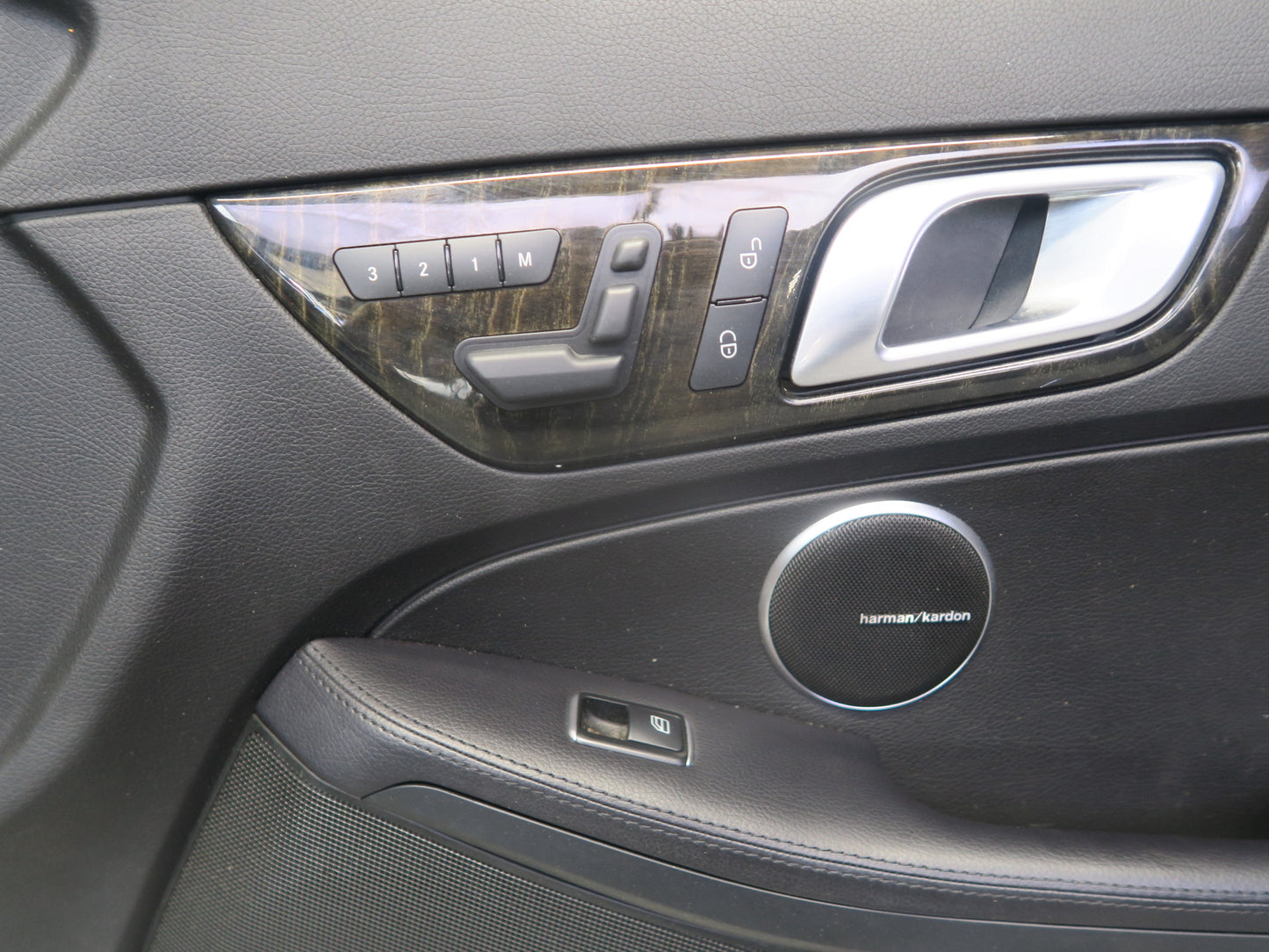 12-16 Mercedes R172 SLK Front Left & Right Side Interior Door Panel Cover Set