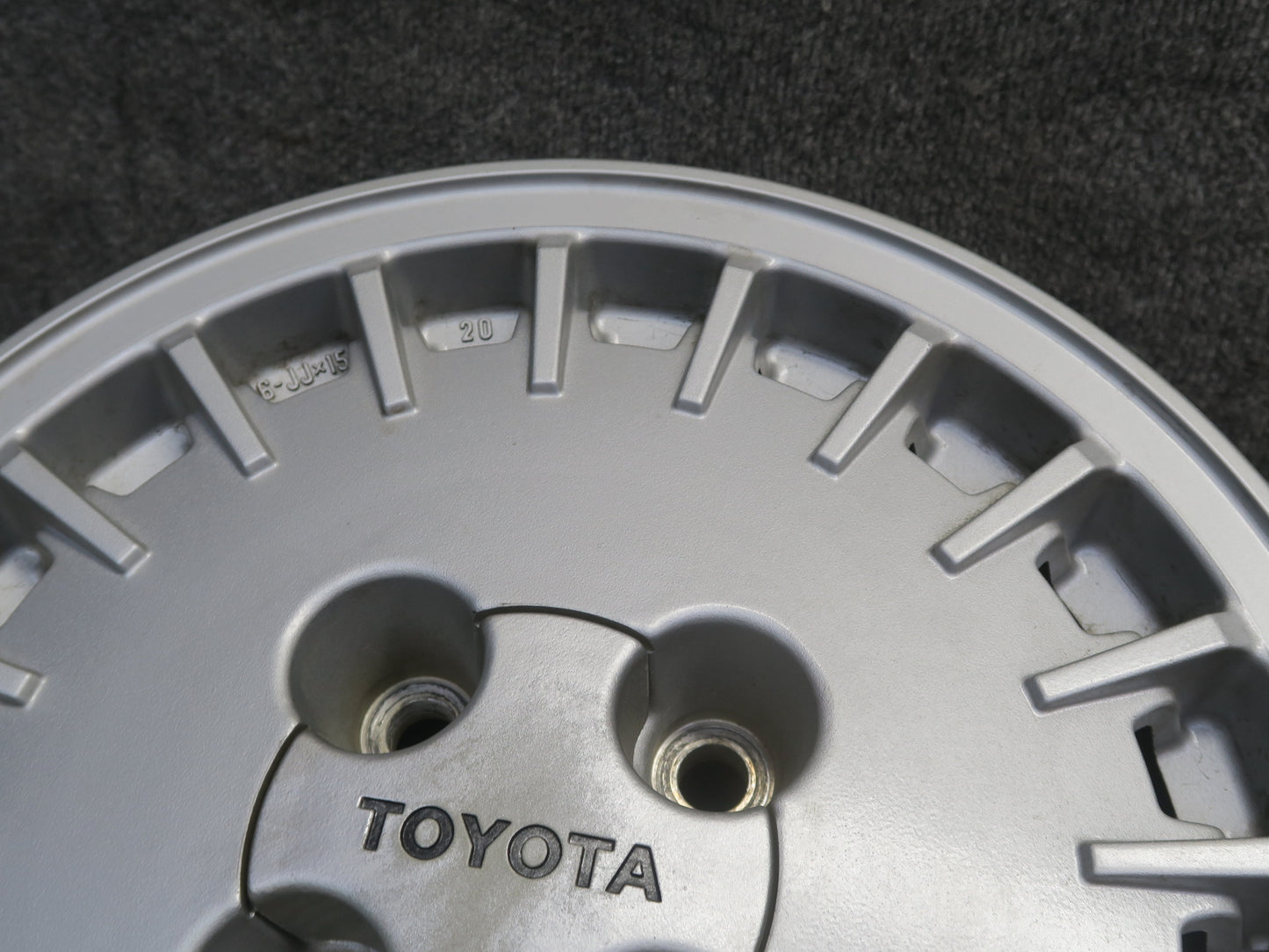 84-88 Toyota Cressida MX73 Factory R15 15" Alloy Wheel Rim 15x6J ET20 OEM