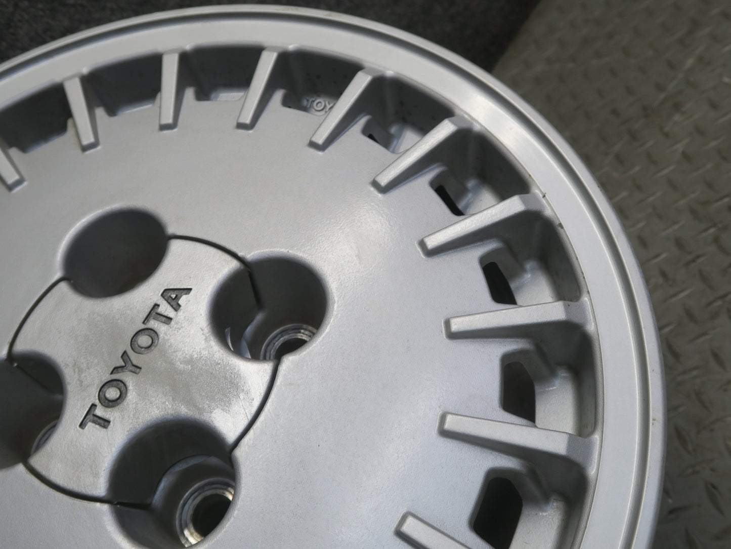 84-88 Toyota Cressida MX73 Factory R15 15" Alloy Wheel Rim 15x6J ET20 OEM