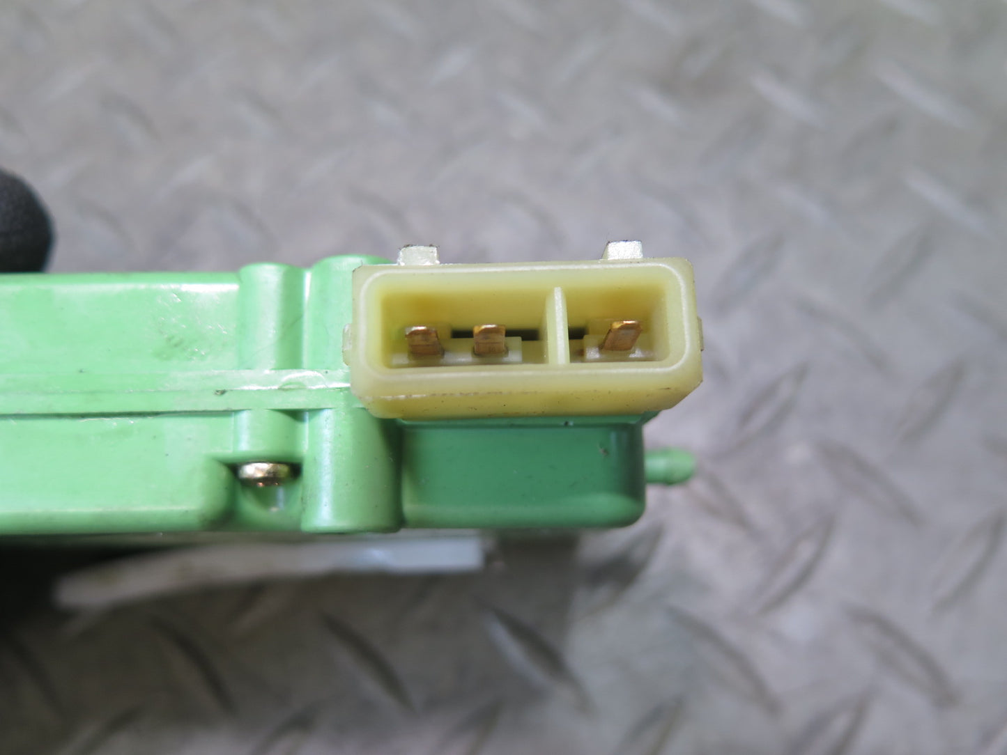 97-03 VW Eurovan T4 Rear Right Door Lock Actuator Motor 701959783 OEM