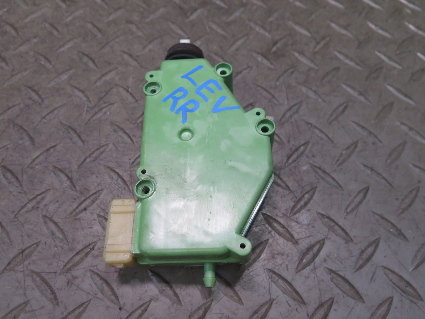 97-03 VW Eurovan T4 Rear Right Door Lock Actuator Motor 701959783 OEM