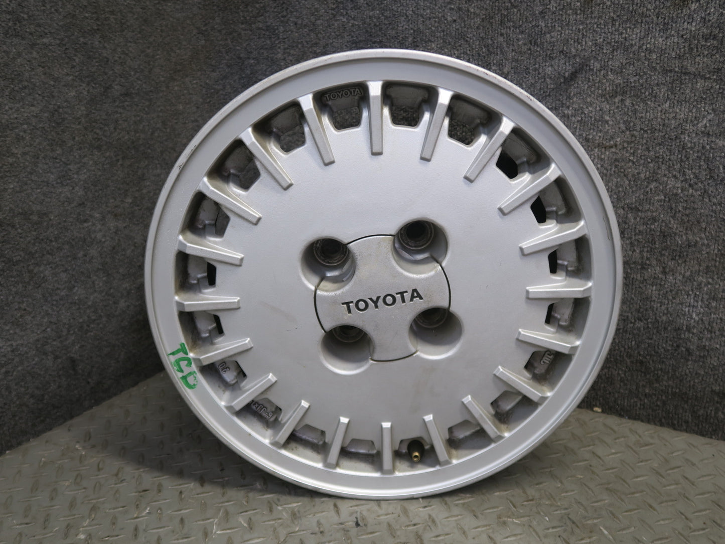 84-88 Toyota Cressida MX73 Factory R15 15" Alloy Wheel Rim 15x6J ET20 OEM