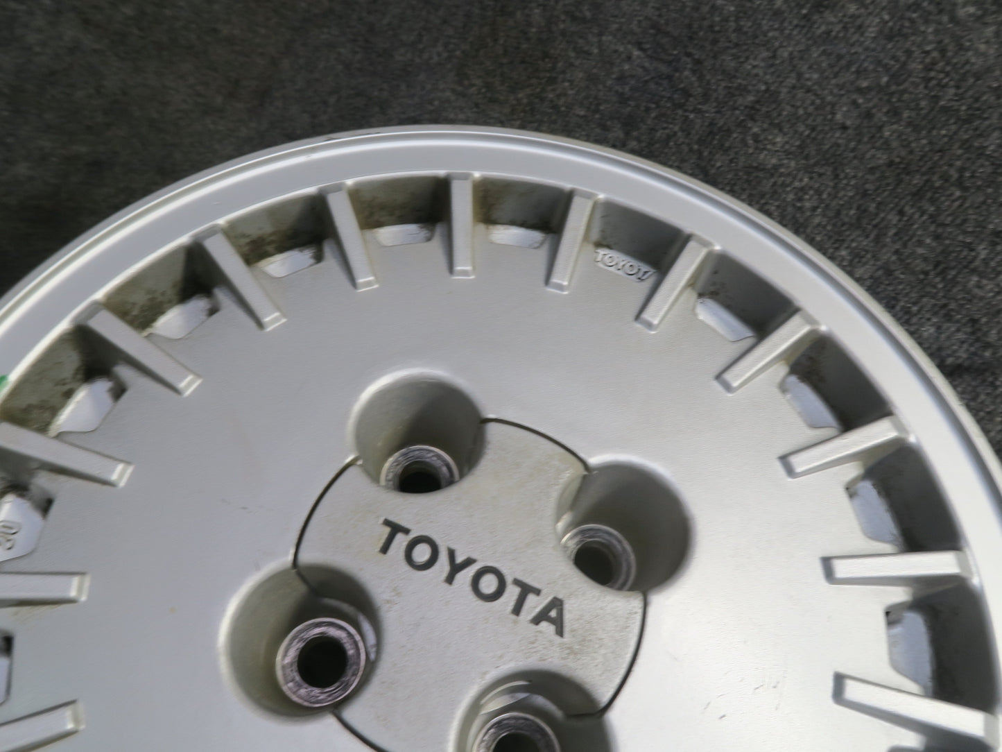 84-88 Toyota Cressida MX73 Factory R15 15" Alloy Wheel Rim 15x6J ET20 OEM