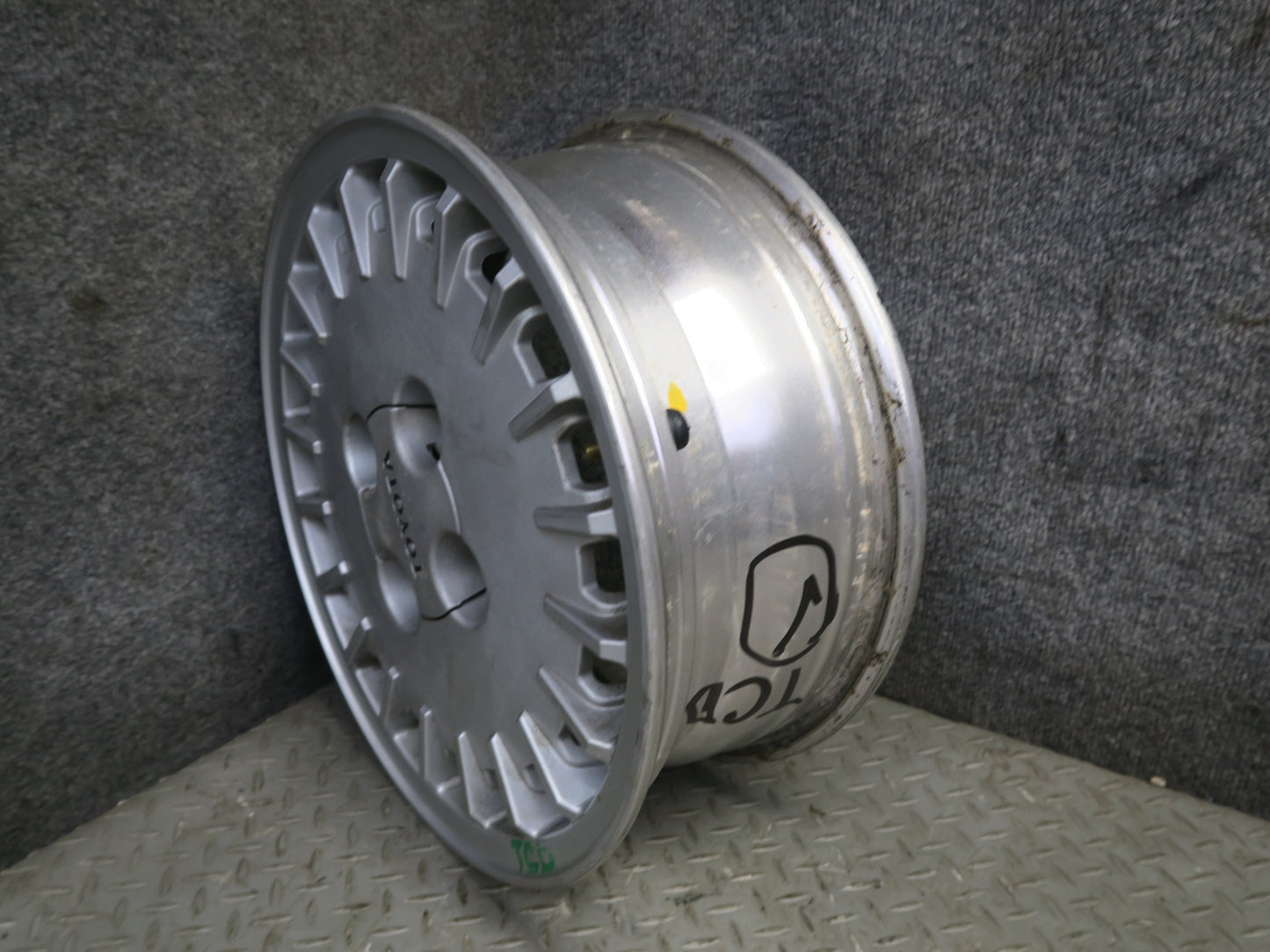 84-88 Toyota Cressida MX73 Factory R15 15" Alloy Wheel Rim 15x6J ET20 OEM