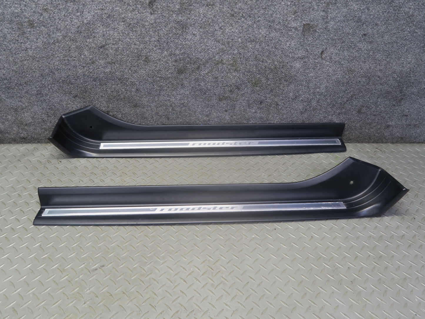 96-02 BMW E36/7 Z3 Roadster Left & Right Door Sill Scuff Kick Panel Trim Set OEM