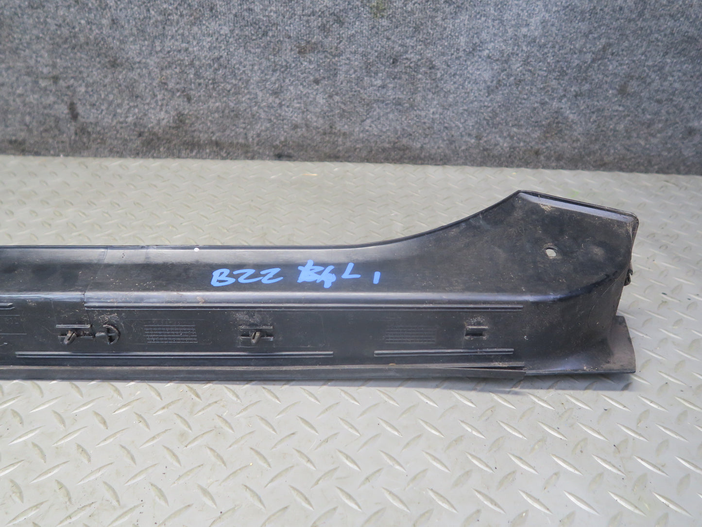 96-02 BMW E36/7 Z3 Roadster Left & Right Door Sill Scuff Kick Panel Trim Set OEM