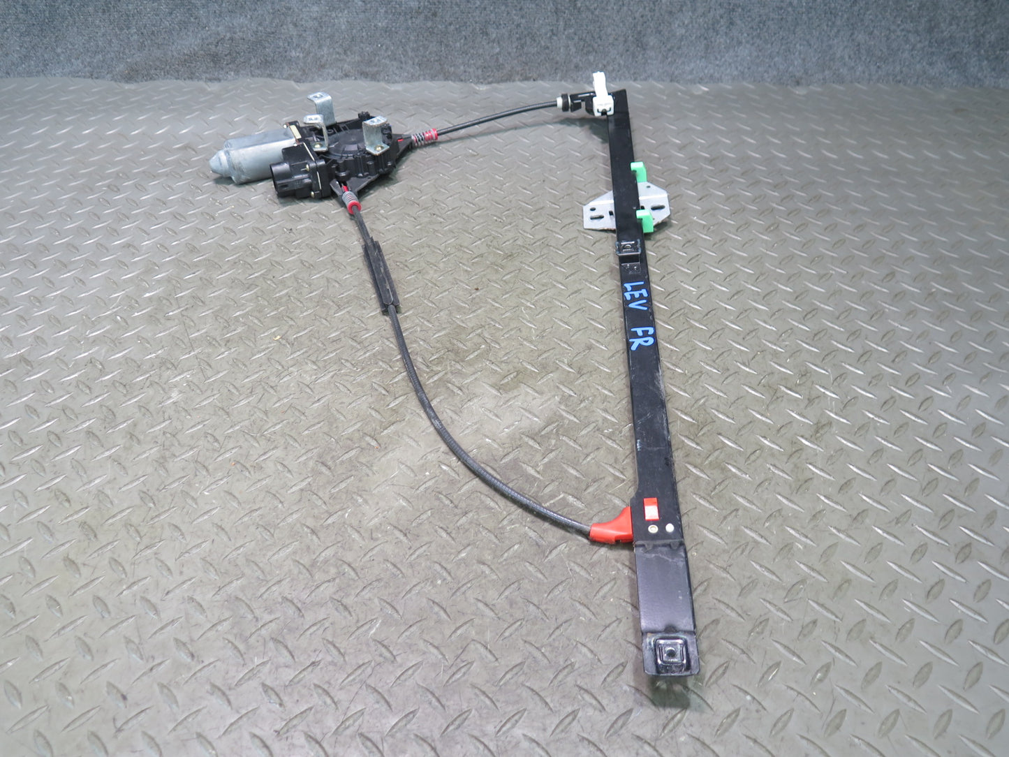 97-03 Volkswagen VW Eurovan T4 Front Right Door Window Regulator w Motor OEM