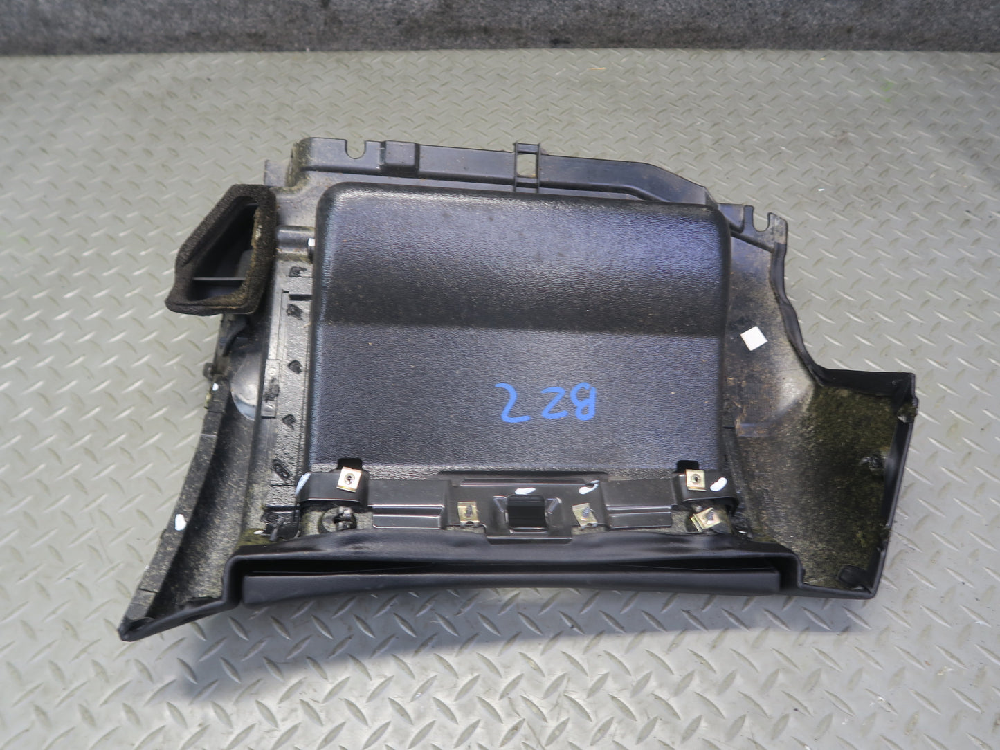 96-02 BMW E36/7 Z3 Dash Glove Box Compartment Storage 8399610 OEM