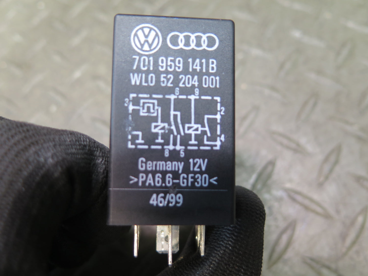 99-03 VW Eurovan T4 A/C Air Condition Fuse Relay 701959141B OEM