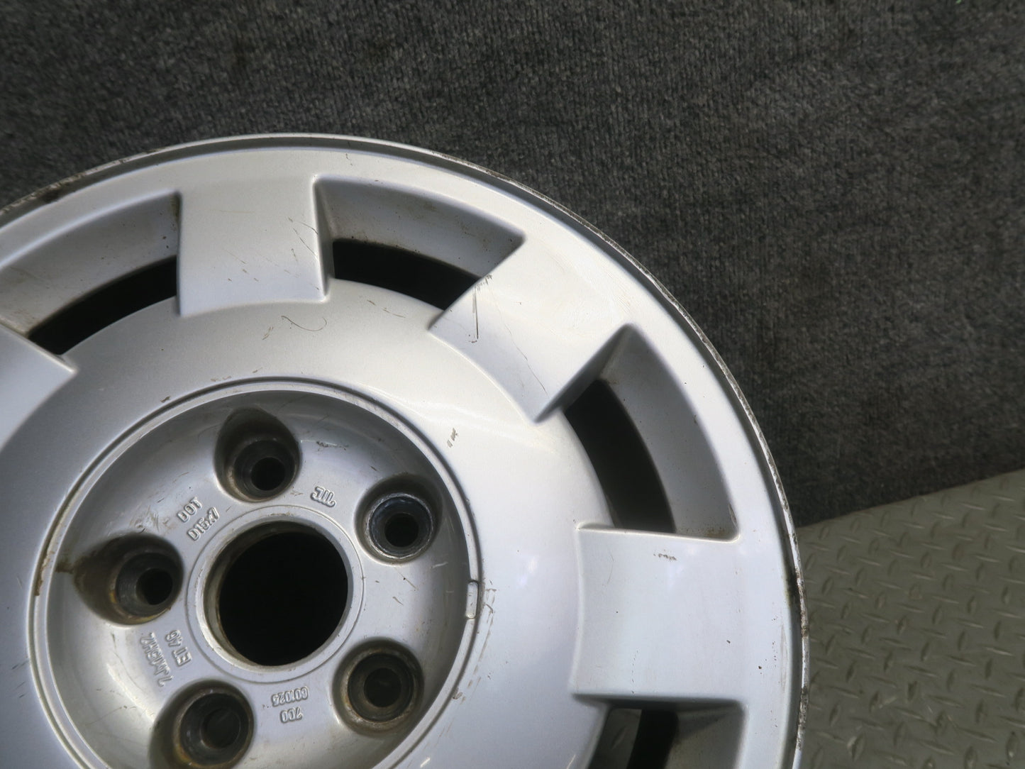 99-03 VW Eurovan T4 Factory R15" Alloy Wheel Rim 15x7J ET46 Silver 7D0601025 OEM