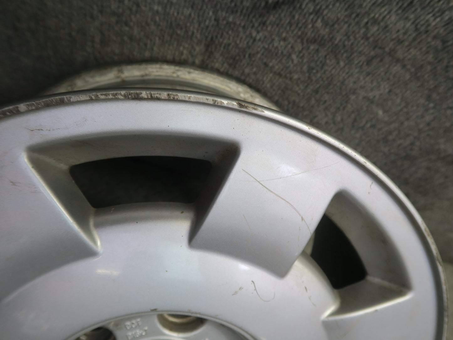 99-03 VW Eurovan T4 Factory R15" Alloy Wheel Rim 15x7J ET46 Silver 7D0601025 OEM