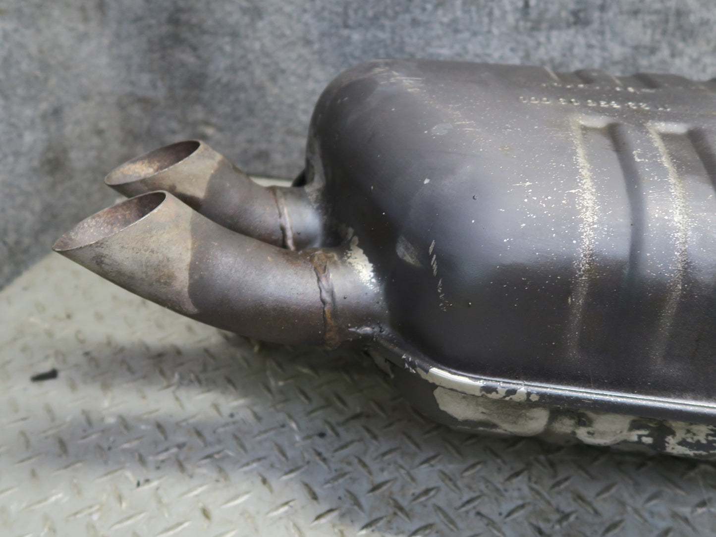96-98 Mercedes R129 SL500 Rear Exhaust Muffler OEM