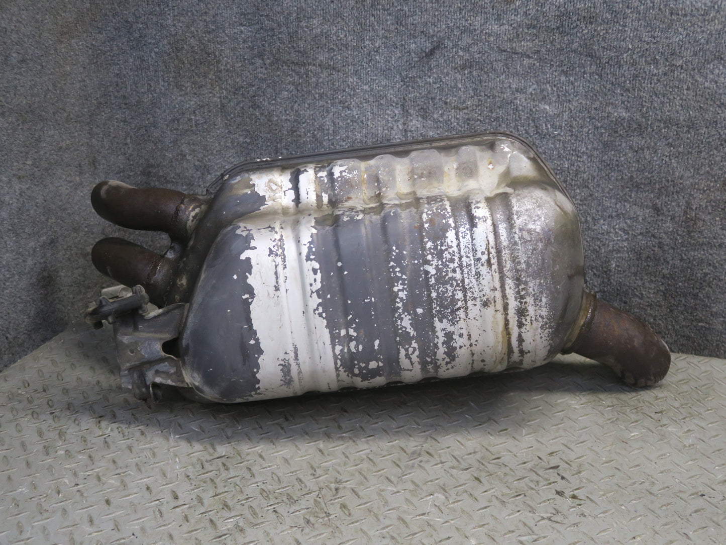 96-98 Mercedes R129 SL500 Rear Exhaust Muffler OEM