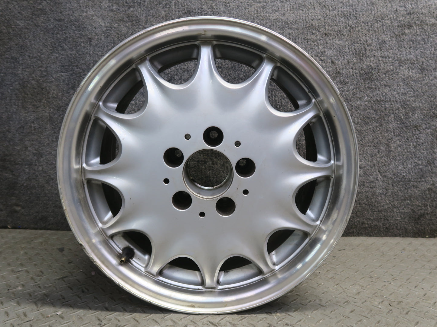 94-02 Mercedes R129 Sl-class Alloy R16" Wheel Rim 16x8 ET34 1294010702 OEM