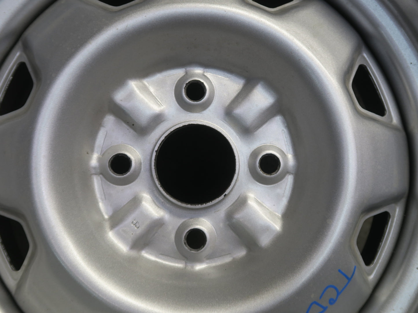 84-88 Toyota Cressida MX73 Spare Tire R15 15" Wheel 15x6J ET24 205/60 OEM