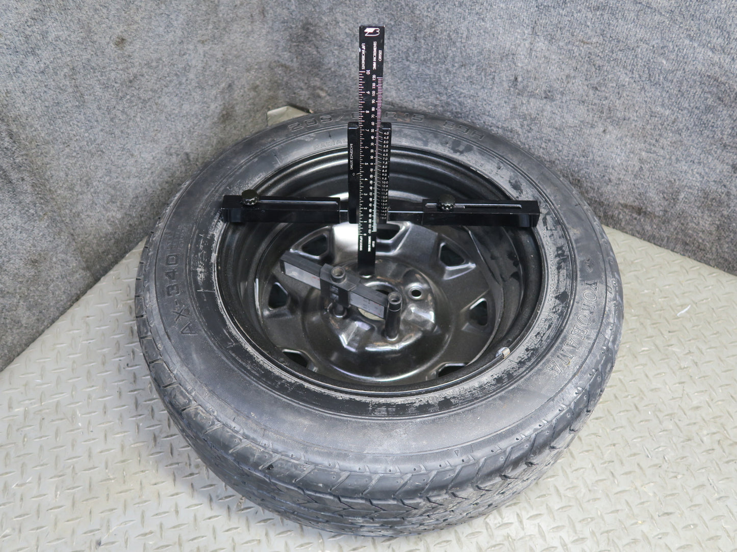 84-88 Toyota Cressida MX73 Spare Tire R15 15" Wheel 15x6J ET24 205/60 OEM