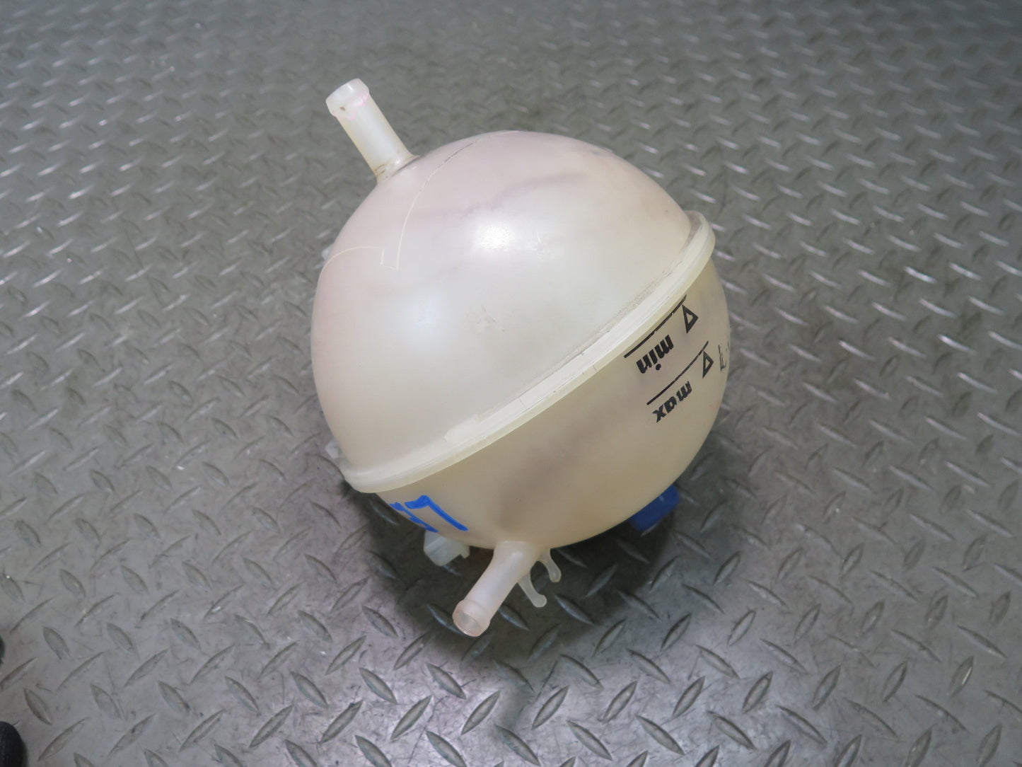 99-00 VW Eurovan T4 2.8L Engine Coolant Expansion Overflow Reservoir Tank OEM