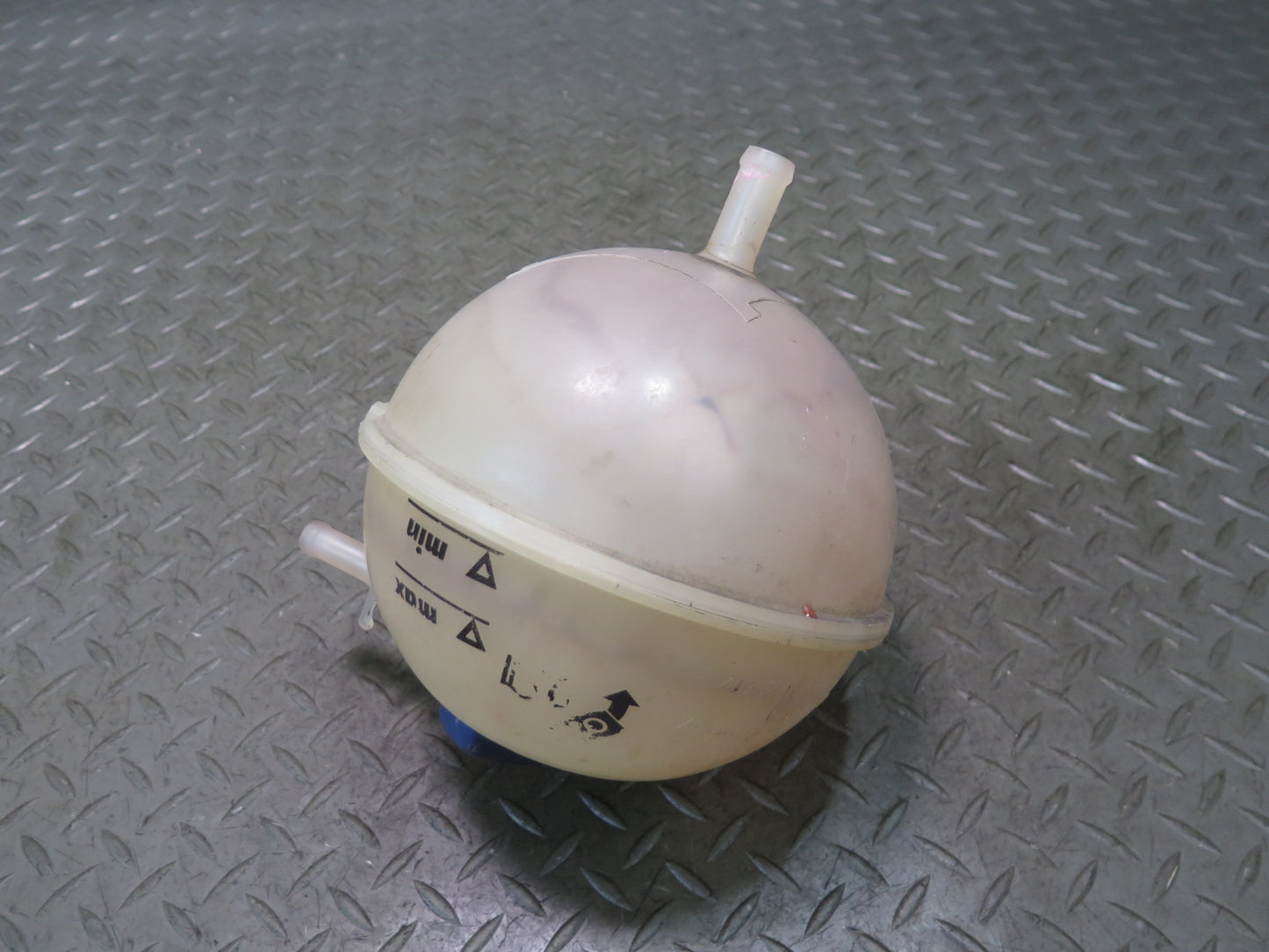 99-00 VW Eurovan T4 2.8L Engine Coolant Expansion Overflow Reservoir Tank OEM