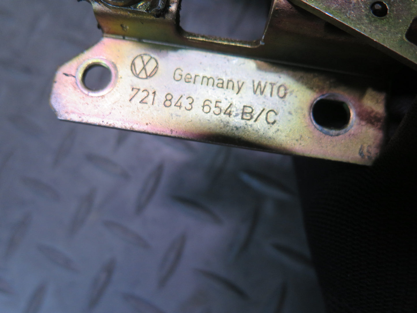 97-03 VW Eurovan T4 Rear Right Sliding Door Lock Latch 7D1843654 OEM